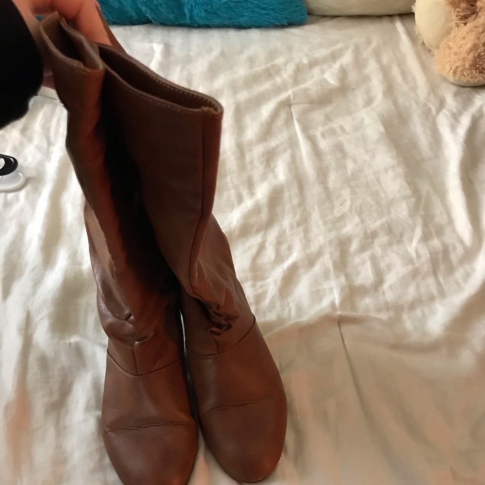 Cute boots! - Picture 2 of 4